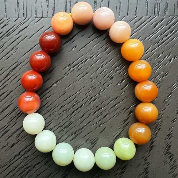 High grade Burmese Jade bracelet - Picture 1 of 3